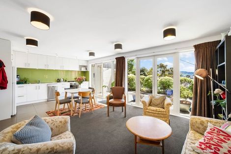 Photo of property in 22 Lawrence Street, Newtown, Wellington, 6021
