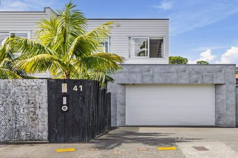 Photo of property in 41 Regina Street, Westmere, Auckland, 1022