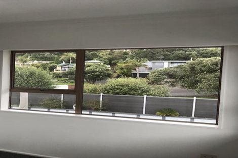 Photo of property in 47 The Esplanade, Eastern Beach, Auckland, 2012