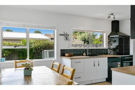 Photo of property in 35 Otupai Street, Two Mile Bay, Taupo, 3330