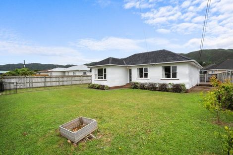 Photo of property in 42 Donnelley Drive, Wainuiomata, Lower Hutt, 5014