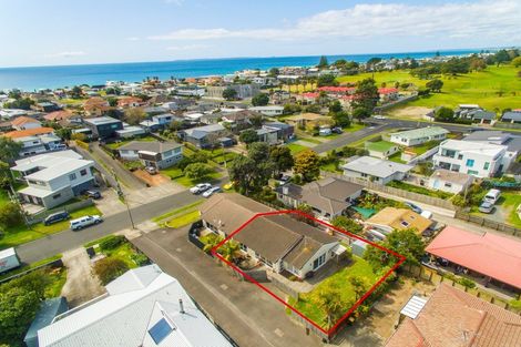 Photo of property in 2/230 Valley Road, Mount Maunganui, 3116
