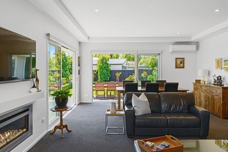 Photo of property in 104 Wairakei Road, Bryndwr, Christchurch, 8052