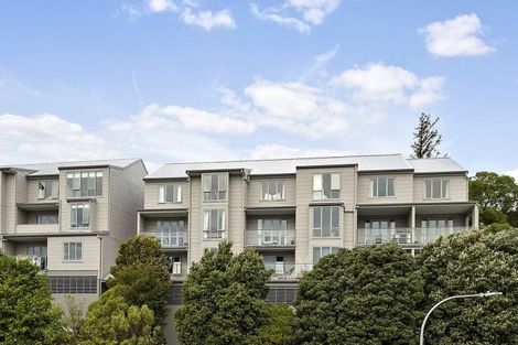 Photo of property in Grosvenor Cl, 4/6 Brown Street, Mount Cook, Wellington, 6021