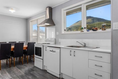 Photo of property in 13 Holland Crescent, Kawerau, 3127