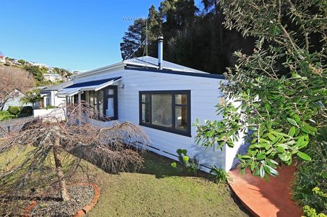 Photo of property in 10 Coote Road, Bluff Hill, Napier, 4110