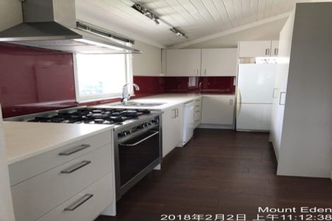 Photo of property in 2 Chatham Avenue, Mount Albert, Auckland, 1025