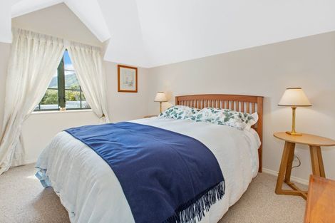 Photo of property in 18 Huia Street, Waikanae, 5036