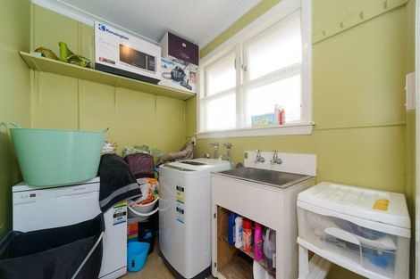 Photo of property in 5 Maxwells Line, Awapuni, Palmerston North, 4412