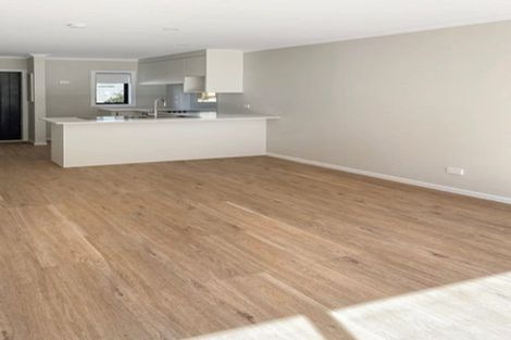 Photo of property in 7/125b Metcalfe Road, Ranui, Auckland, 0612