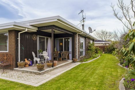 Photo of property in 57a Avenue Road, Greenmeadows, Napier, 4112