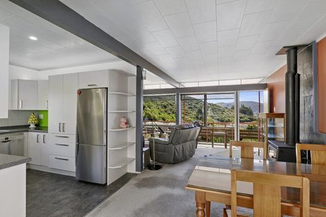 Photo of property in 12 Willcox Grove, Naenae, Lower Hutt, 5011