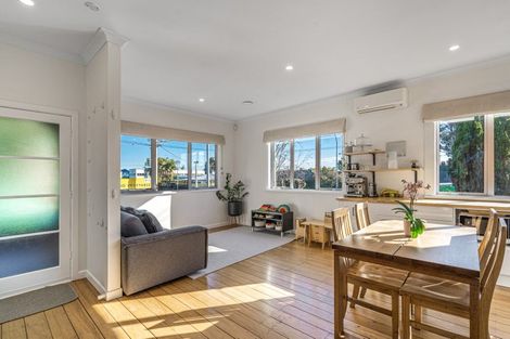 Photo of property in 1/886 Dominion Road, Mount Eden, Auckland, 1041