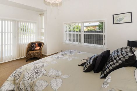 Photo of property in 1 Village Place, Tuakau, 2121