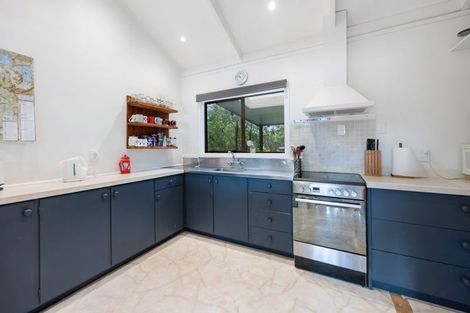Photo of property in 8 Ronald Road, Lake Tarawera, Rotorua, 3076