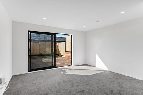 Photo of property in 23 Raupeti Lane, Henderson, Auckland, 0612