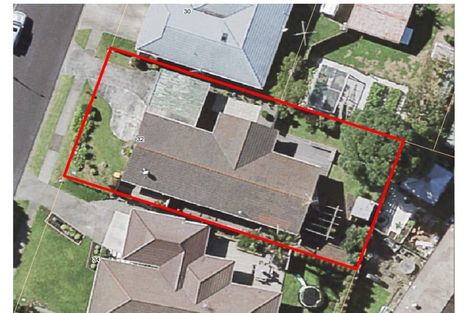 Photo of property in 32 Borrowdace Avenue, Botany Downs, Auckland, 2010