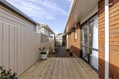 Photo of property in 1/39 Fulford Street, New Plymouth, 4310