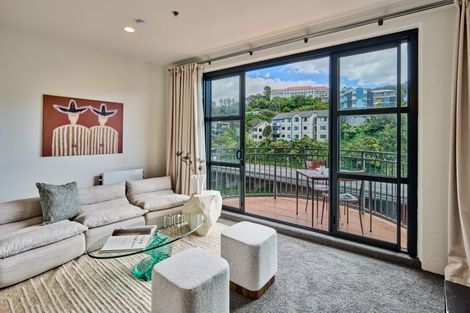 Photo of property in Atrium Towers, 6p/154 The Terrace, Wellington Central, Wellington, 6011