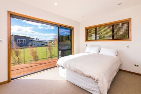 Photo of property in 6 Kestrel Lane, Kinloch, Taupo, 3377