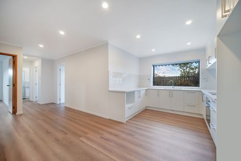 Photo of property in 17 Justamere Place, Weymouth, Auckland, 2103