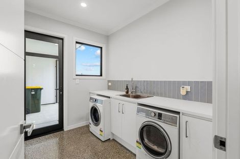 Photo of property in 15 Lake View Terrace, Huntingdon, Ashburton, 7774