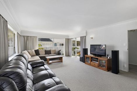 Photo of property in 27 Saint Columbans Grove, Boulcott, Lower Hutt, 5010
