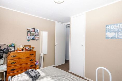 Photo of property in 17 Burns Street, Dannevirke, 4930