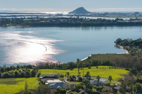 Photo of property in 2/674l Ranginui Road, Welcome Bay, Tauranga, 3175
