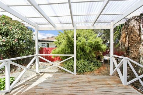 Photo of property in 26 Balgowan Terrace, Conifer Grove, Takanini, 2112