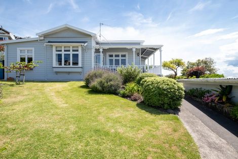 Photo of property in 8 Goldsmith Terrace, Hospital Hill, Napier, 4110