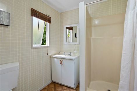 Photo of property in 1 Poplar Street, Whitianga, 3510