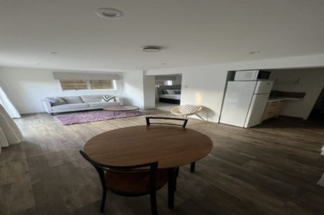 Photo of property in 1/50 La Trobe Street, Pakuranga Heights, Auckland, 2010