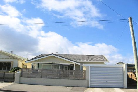 Photo of property in 2 Collins Street, Petone, Lower Hutt, 5012