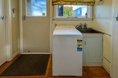 Photo of property in 2/5 Chislehurst Place, Bryndwr, Christchurch, 8052