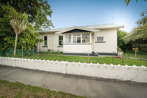 Photo of property in 53 Beckford Road, Saint Martins, Christchurch, 8022