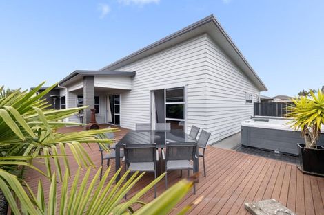 Photo of property in 88 Golden Sands Drive, Papamoa Beach, Papamoa, 3118