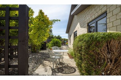 Photo of property in 12 Dry Hills Rise, Riverlands, Blenheim, 7274