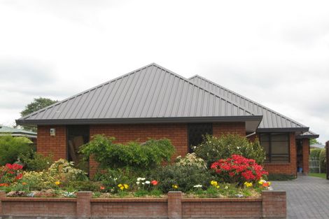 Photo of property in 39 Munro Street, Redwood, Christchurch, 8051