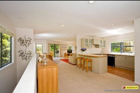 Photo of property in 10a Zion Road, Birkenhead, Auckland, 0626