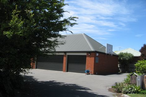 Photo of property in 22 Wardour Mews, Avonhead, Christchurch, 8042
