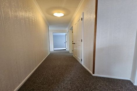 Photo of property in 8a Busby Place, Awapuni, Palmerston North, 4412