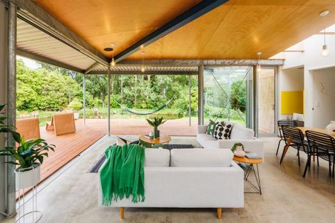 Photo of property in 849b Makerua Road, Tokomaru, Palmerston North, 4474