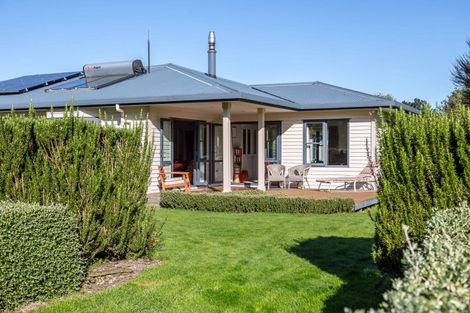 Photo of property in 100 Battersea Road, Morison Bush, Greytown, 5794