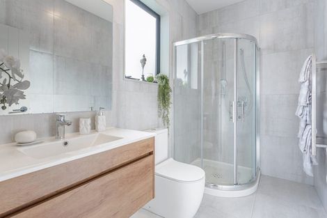 Photo of property in 29 Kopuru Road, Whenuapai, Auckland, 0618