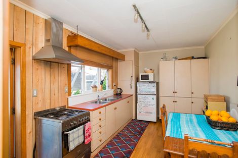 Photo of property in 28 Carnarvon Street, Gisborne, 4010