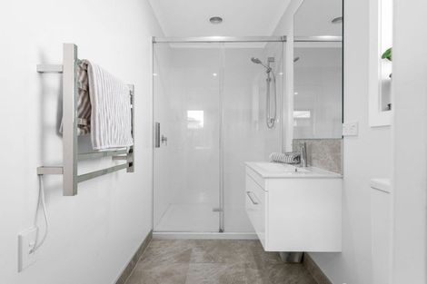 Photo of property in 32 Oralee Terrace, Peacocke, Hamilton, 3206