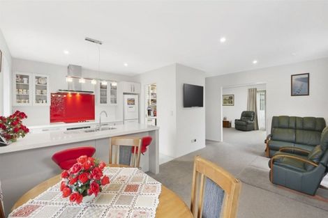 Photo of property in 11 Rue De La Mare, Parklands, Christchurch, 8083