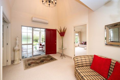 Photo of property in 26 Tauroa Road, Havelock North, 4130