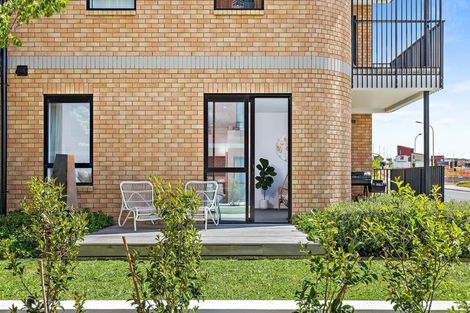 Photo of property in 5/1g Sidney Wallingford Way, Hobsonville, Auckland, 0618